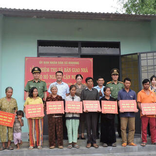 <a href="/tin-tuc-su-kien/hoat-dong-lanh-dao" title="Hoạt động lãnh đạo" rel="dofollow">Hoạt động lãnh đạo</a>